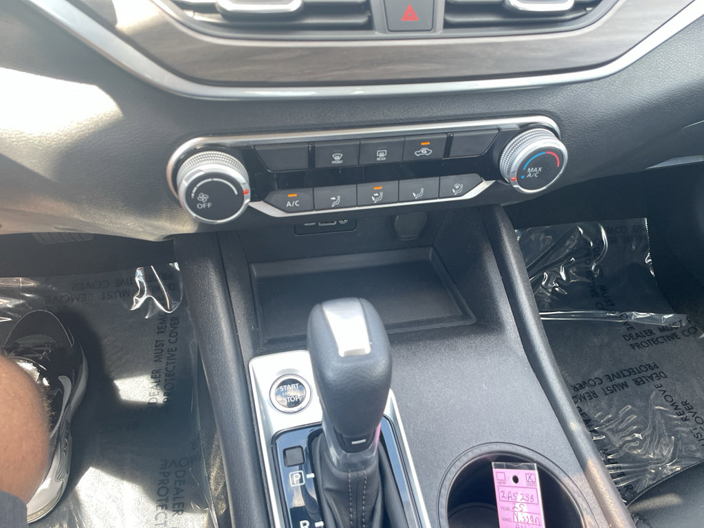 Used 2025 Nissan Altima 2.5 SV FWD image 18