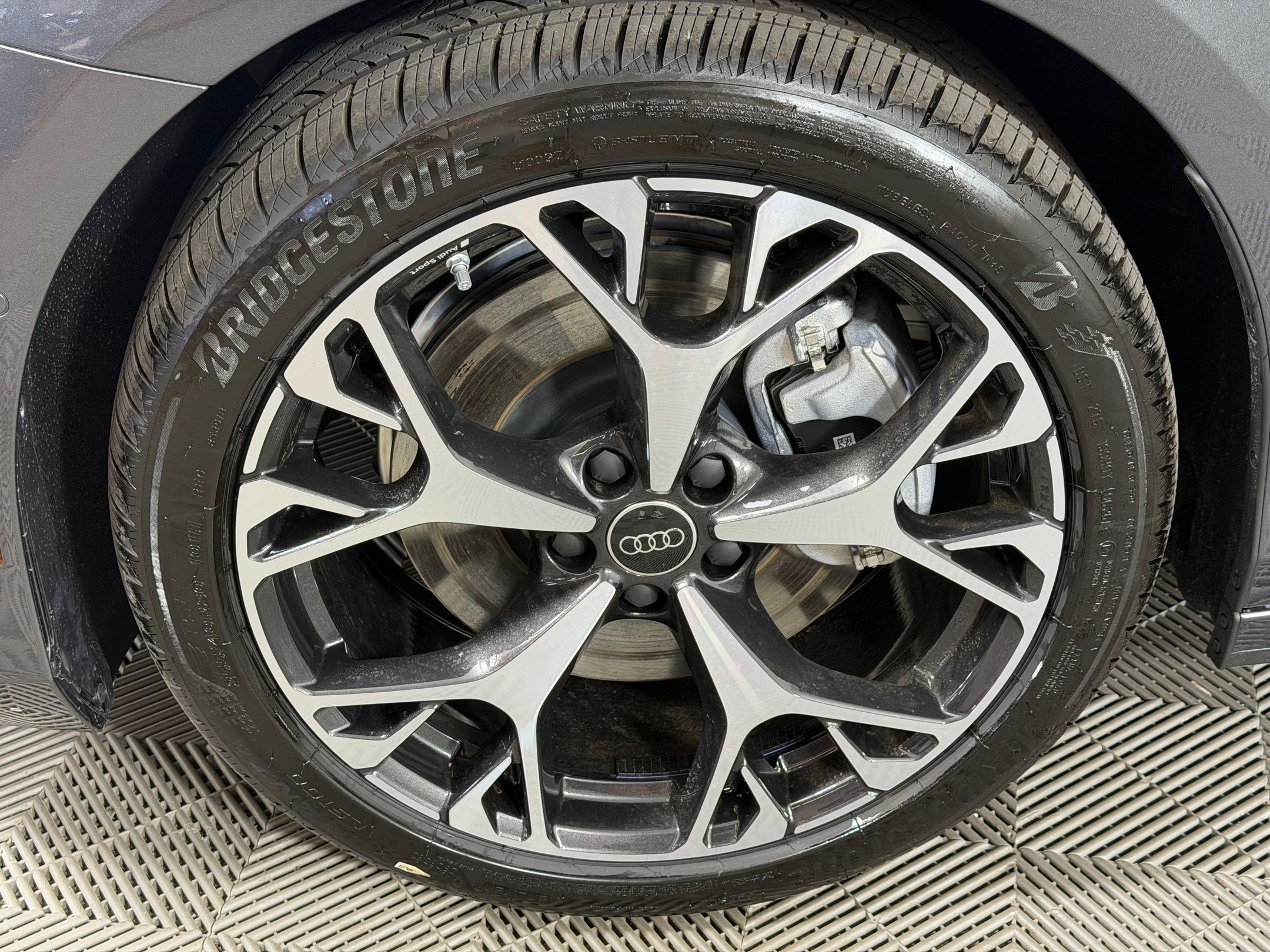 New 2026 Audi A6 Premium Plus AWD/4WD image 13