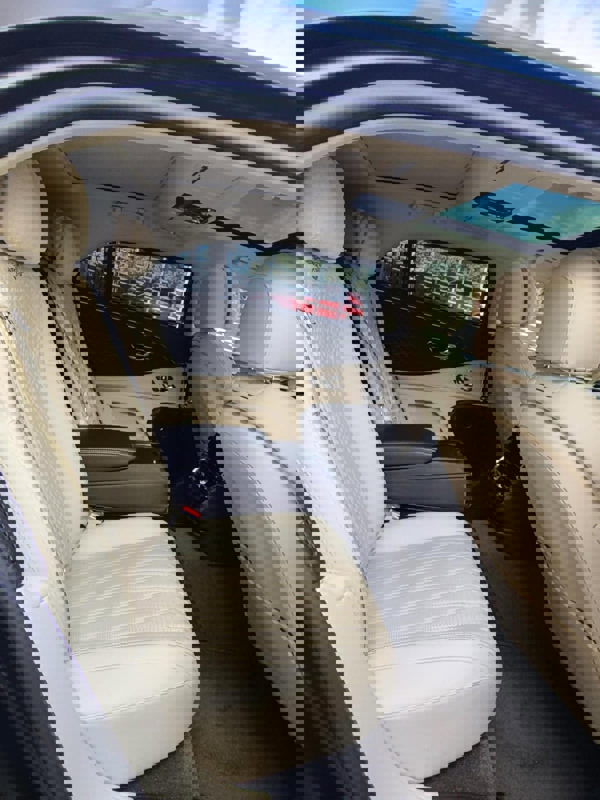 Used 2020 Bentley Flying Spur W12 image 7