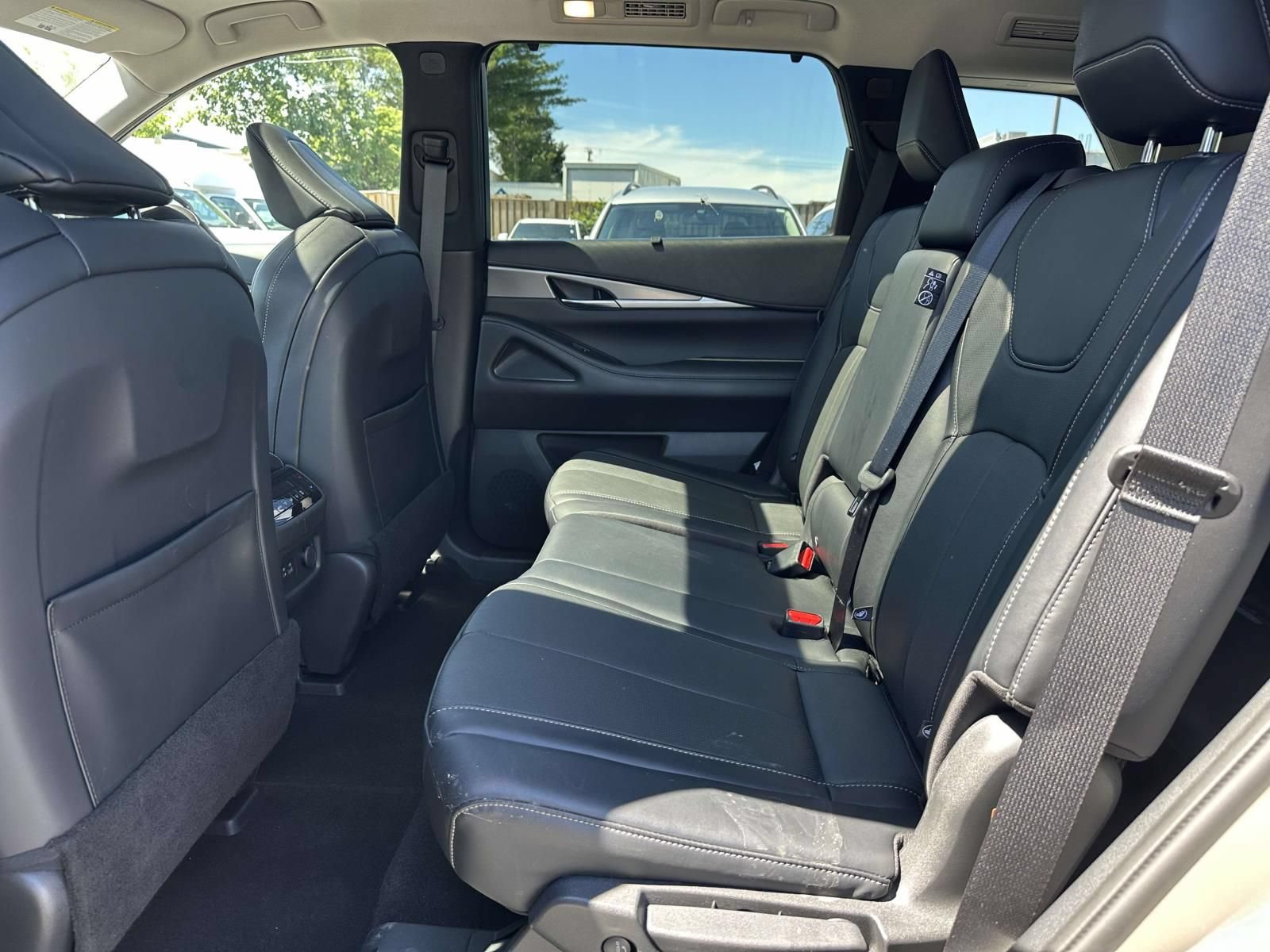 Used 2023 INFINITI QX60 Luxe w/ Cargo Package AWD/4WD image 23