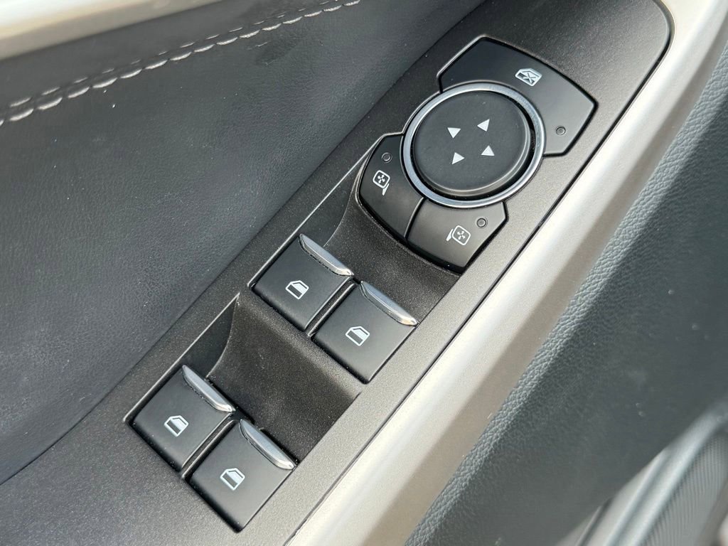 Used 2023 Ford Explorer XLT w/ Equipment Group 202A image 22