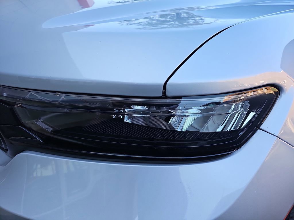 Certified 2023 Jeep Grand Cherokee L Laredo image 32