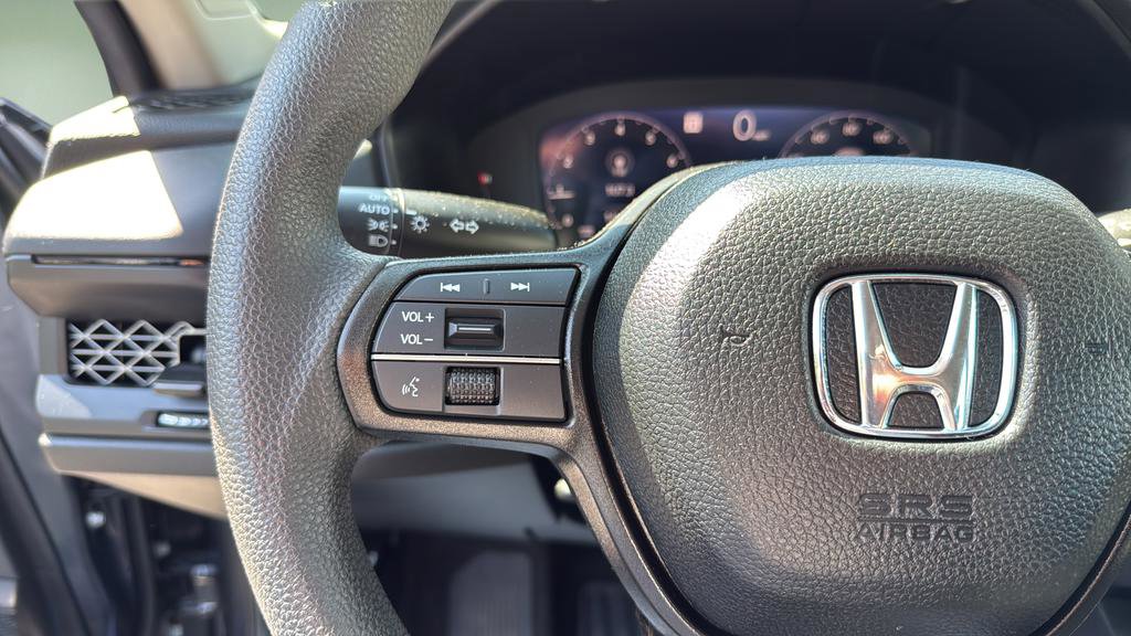 Used 2025 Honda Accord LX image 19