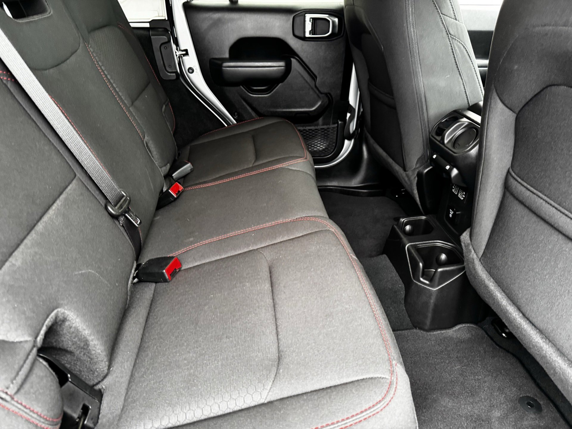 Used 2023 Jeep Wrangler Unlimited Rubicon w/ Cold Weather Group image 16