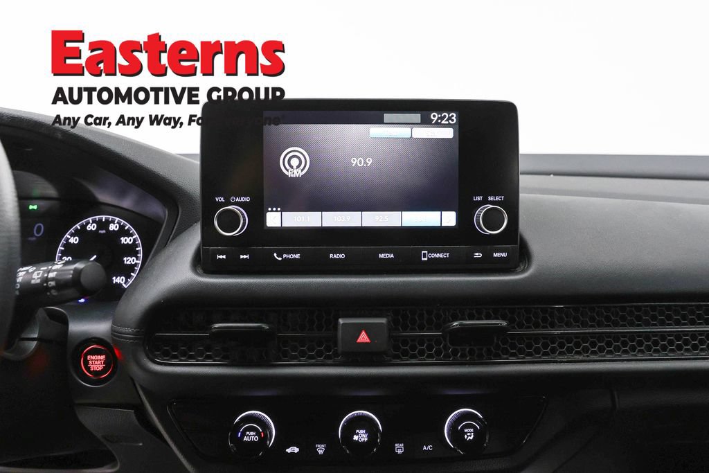 Used 2023 Honda HR-V LX image 11