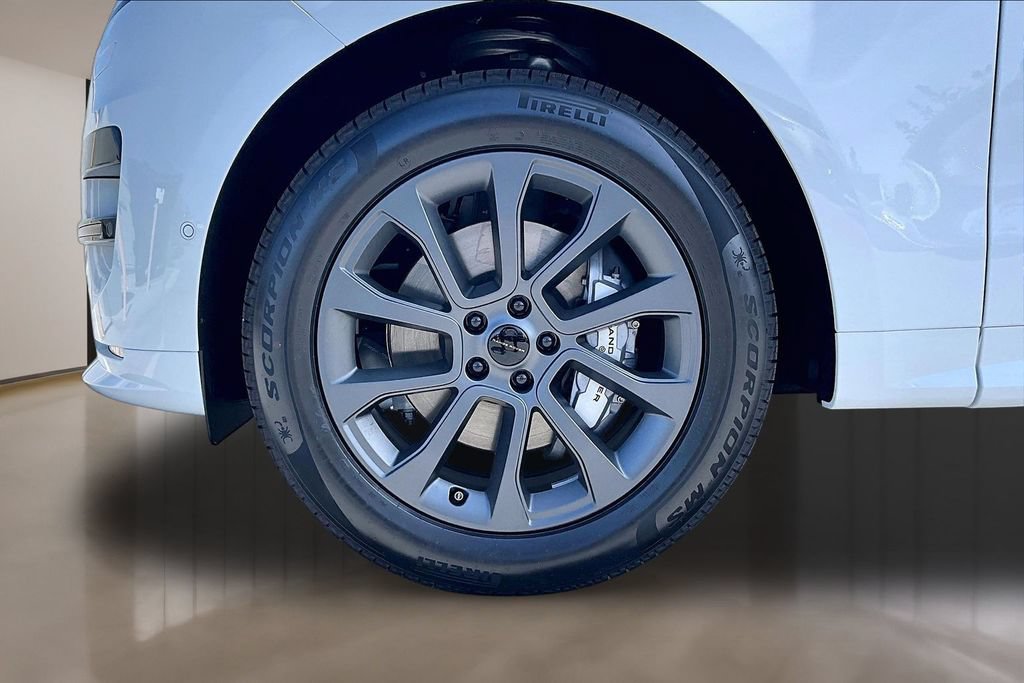 New 2026 Land Rover Range Rover Sport Dynamic SE AWD/4WD image 13