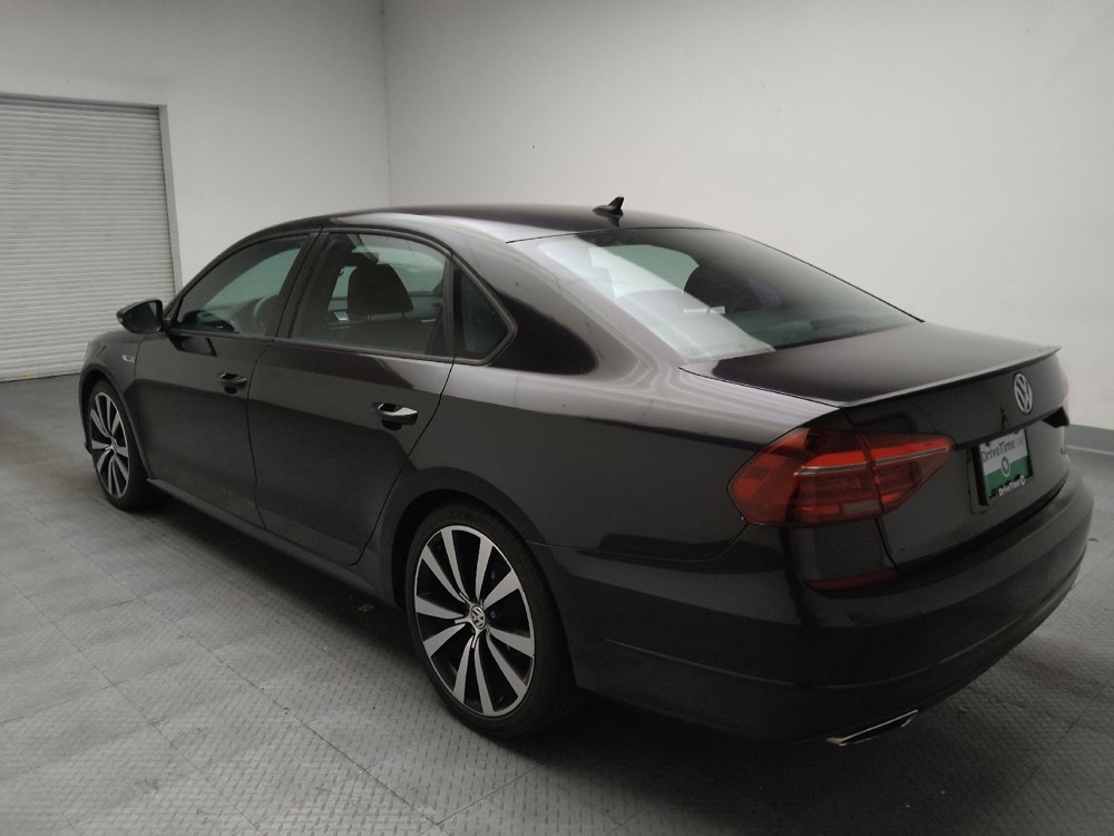 Used 2018 Volkswagen Passat 3.6 FWD image 5