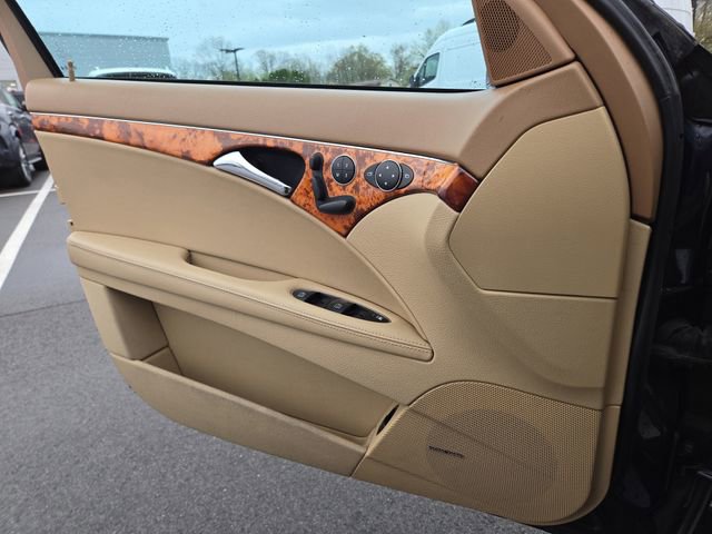 Used 2008 Mercedes-Benz E 350 4MATIC Sedan image 21