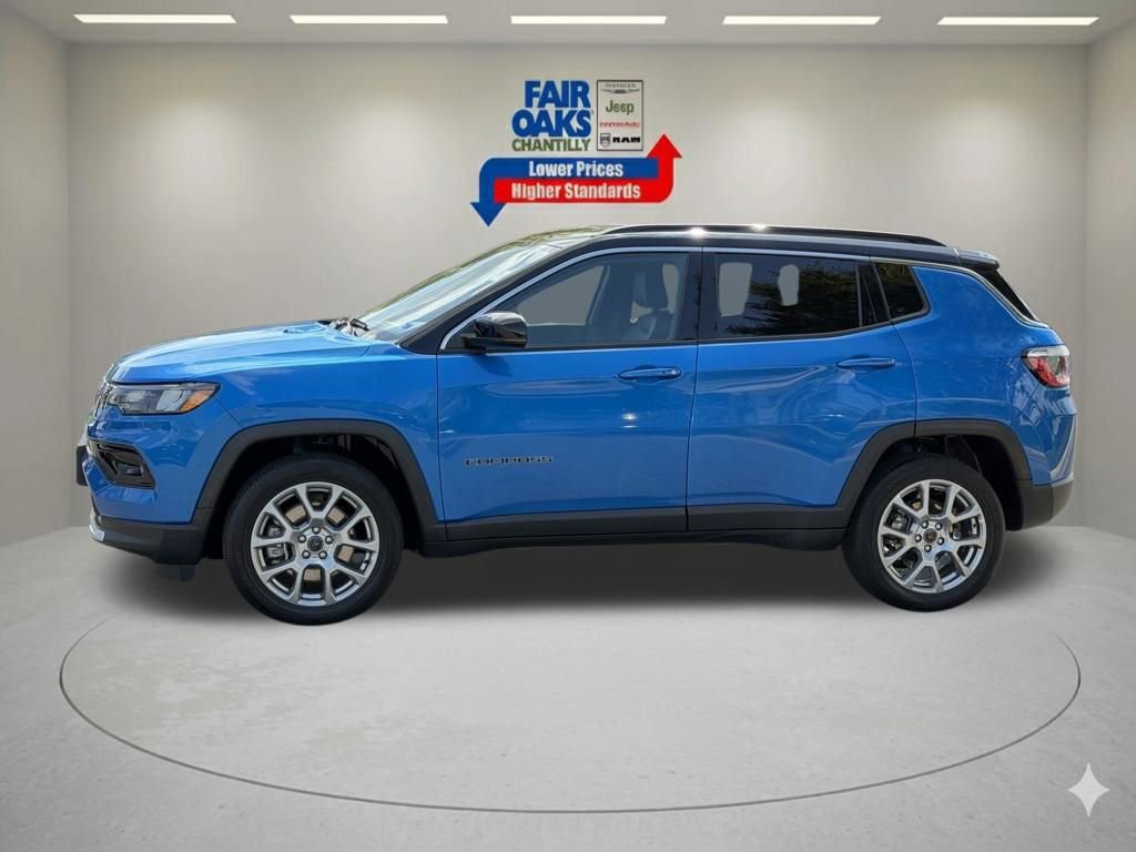 Certified 2025 Jeep Compass Limited AWD/4WD image 12