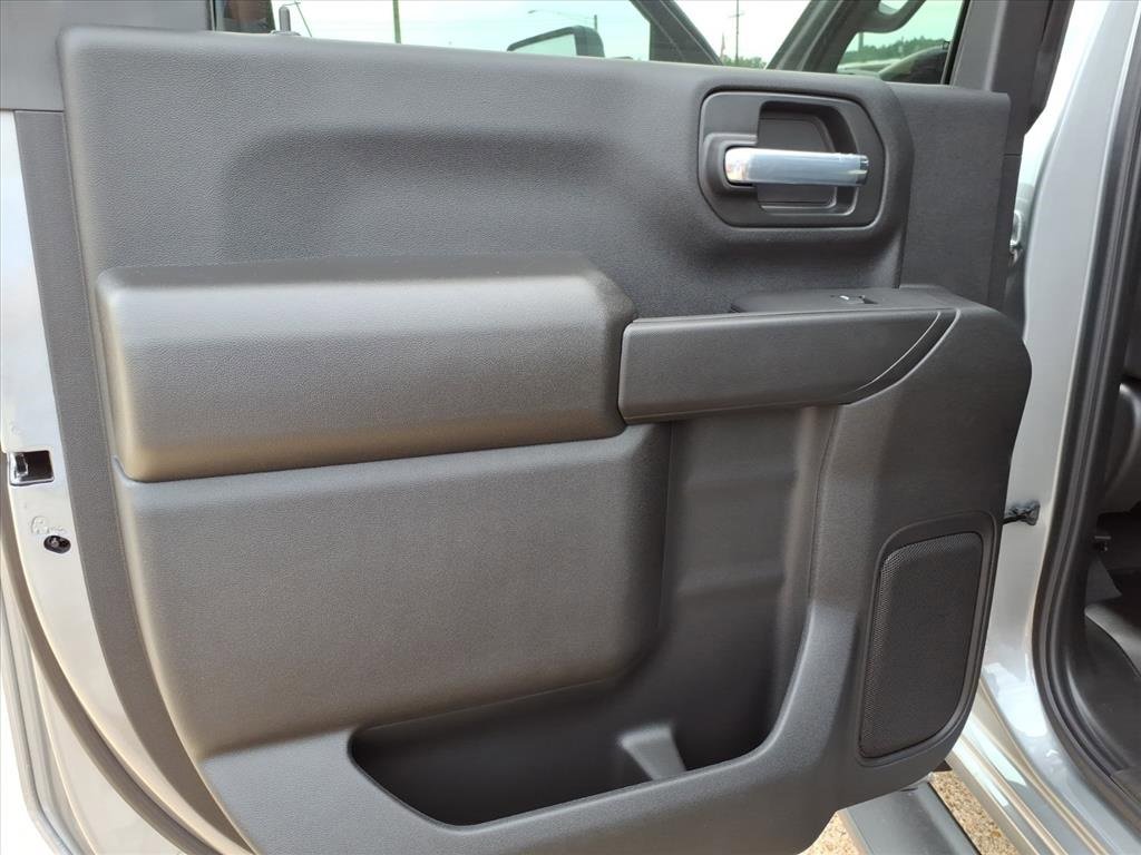 New 2025 Chevrolet Silverado 2500 Custom w/ Custom Value Package image 13