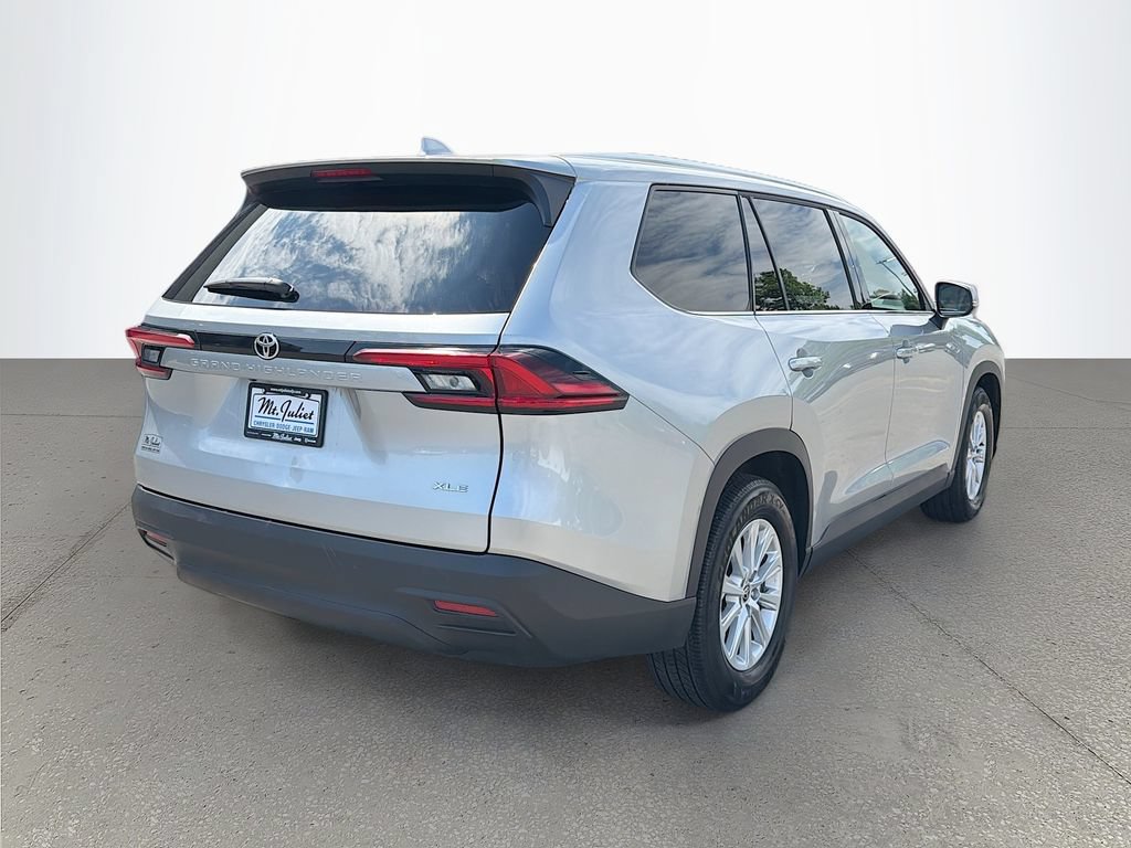 Used 2025 Toyota Grand Highlander FWD image 4