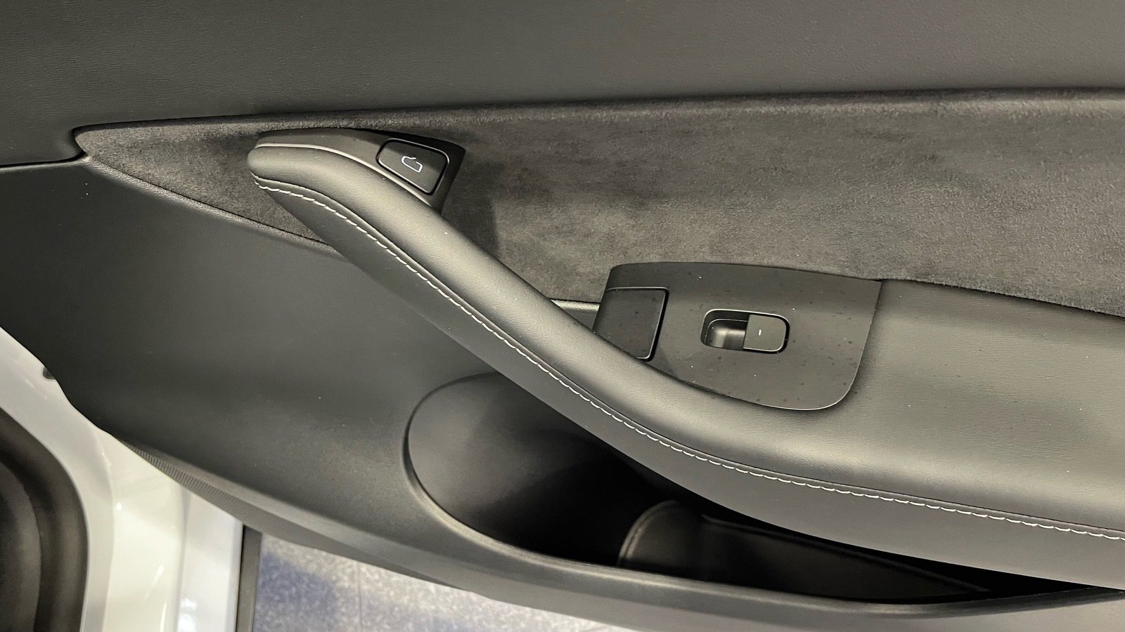 Used 2021 Tesla Model Y Long Range image 39