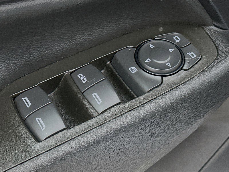 Used 2023 Chevrolet Equinox LT image 18