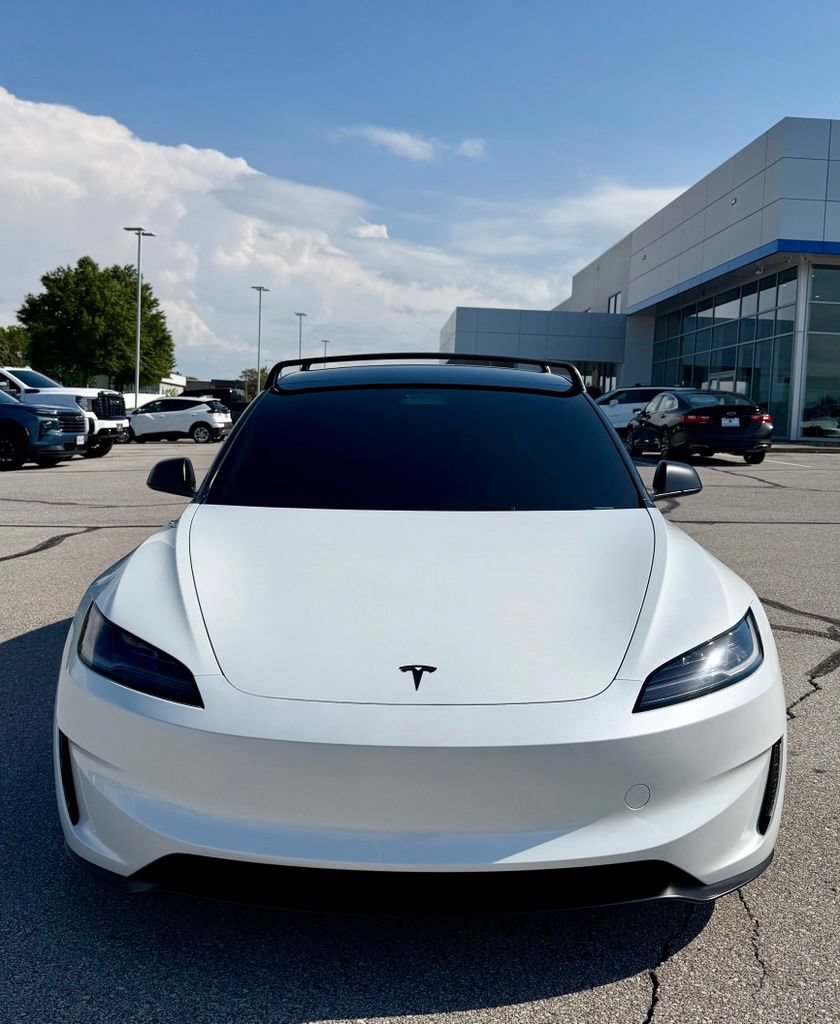 Used 2025 Tesla Model 3 Performance AWD/4WD image 2
