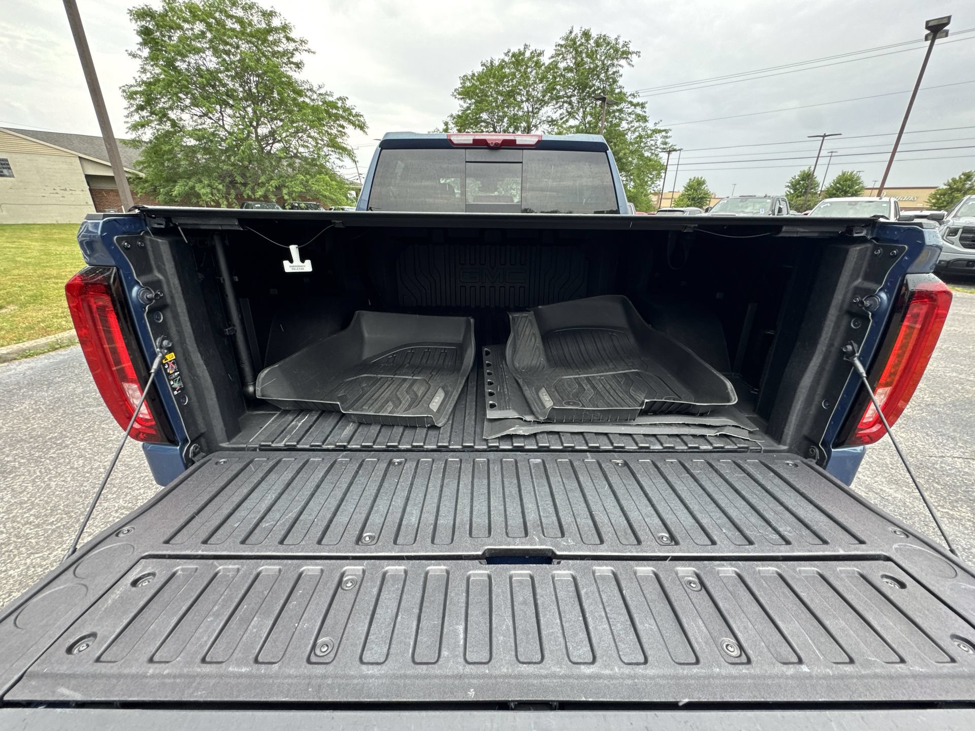 Used 2024 GMC Sierra 1500 Denali Ultimate AWD/4WD image 27