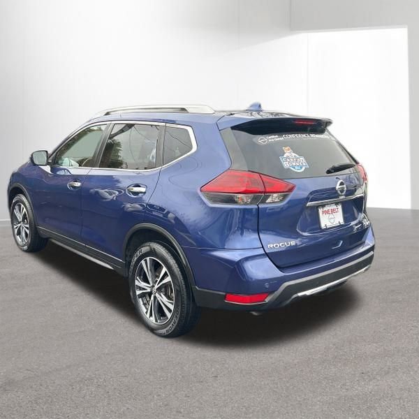 Used 2020 Nissan Rogue SV w/ Premium Package image 2