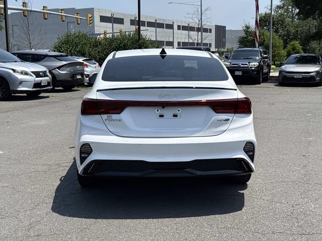 Used 2023 Kia Forte GT-Line w/ GT-Line Premium Package FWD image 3