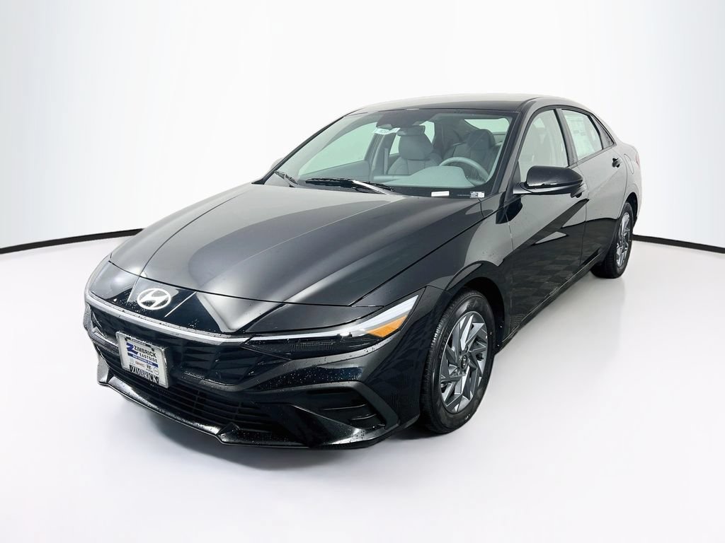 New 2026 Hyundai Elantra Hybrid FWD image 3