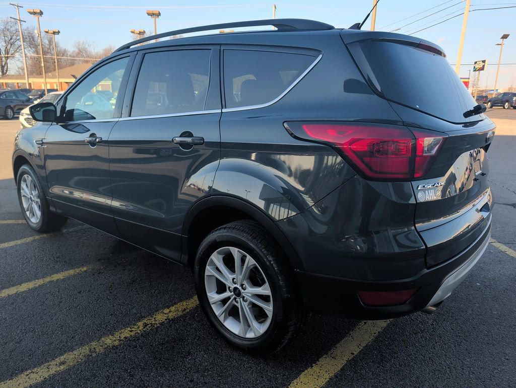 Used 2019 Ford Escape SEL image 5
