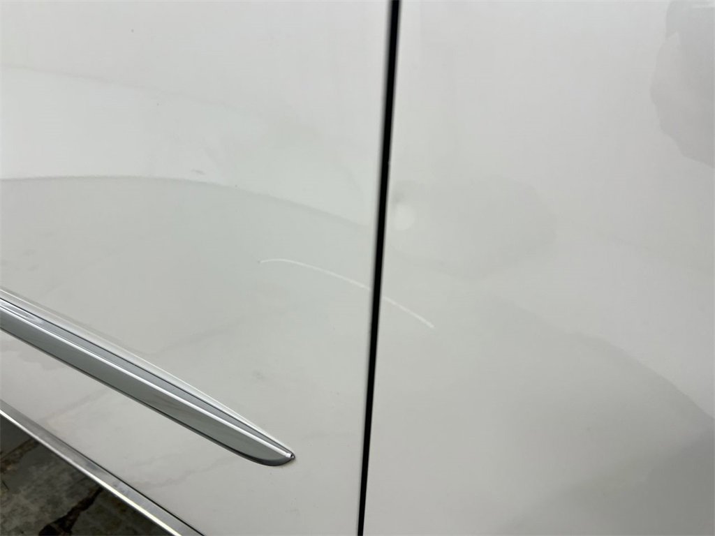 Used 2019 Cadillac Escalade ESV Premium Luxury image 33