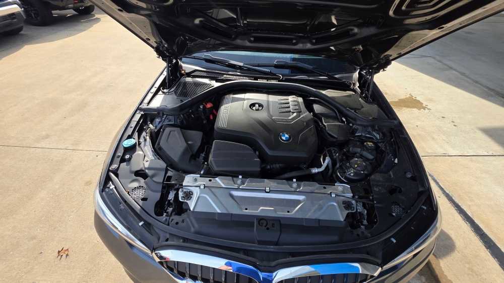 Used 2020 BMW 330i Sedan w/ Premium Package image 24