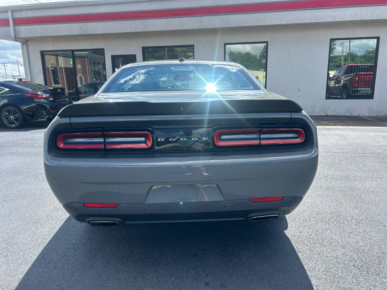 Used 2018 Dodge Challenger SXT w/ Blacktop Package RWD image 6
