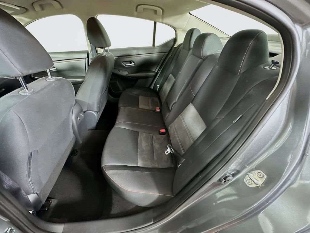 Certified 2025 Nissan Sentra SR FWD image 32