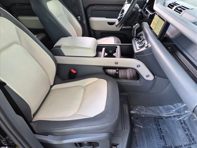 Certified 2024 Land Rover Defender 110 X-Dynamic SE AWD/4WD image 22