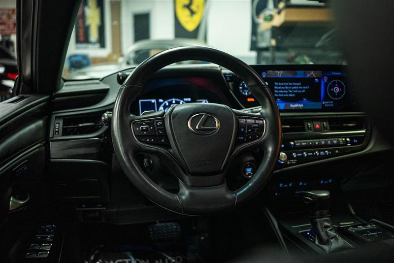 Used 2022 Lexus ES 350 w/ Premium Package FWD image 15