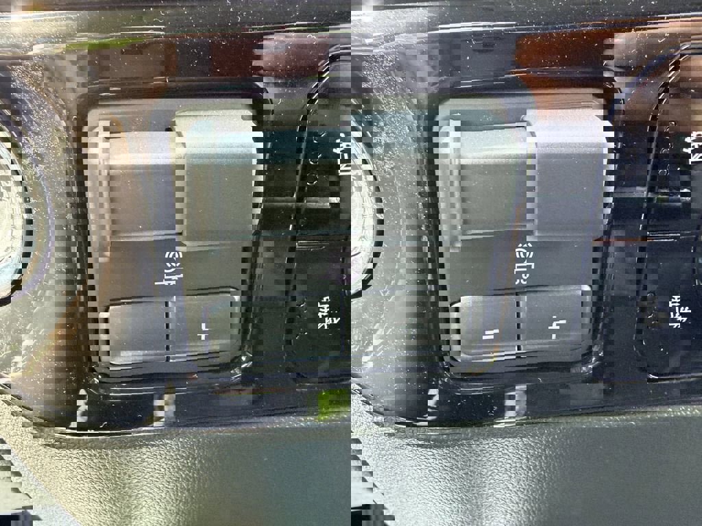 New 2026 GMC Sierra 1500 Elevation w/ LPO, Elevation Black Package image 28