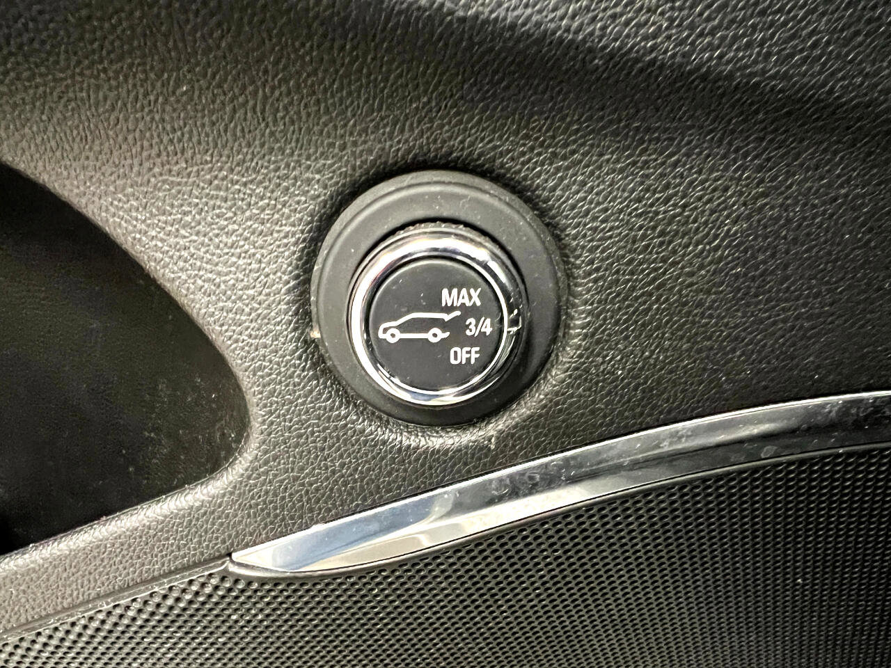 Used 2024 Buick Enclave Premium image 34