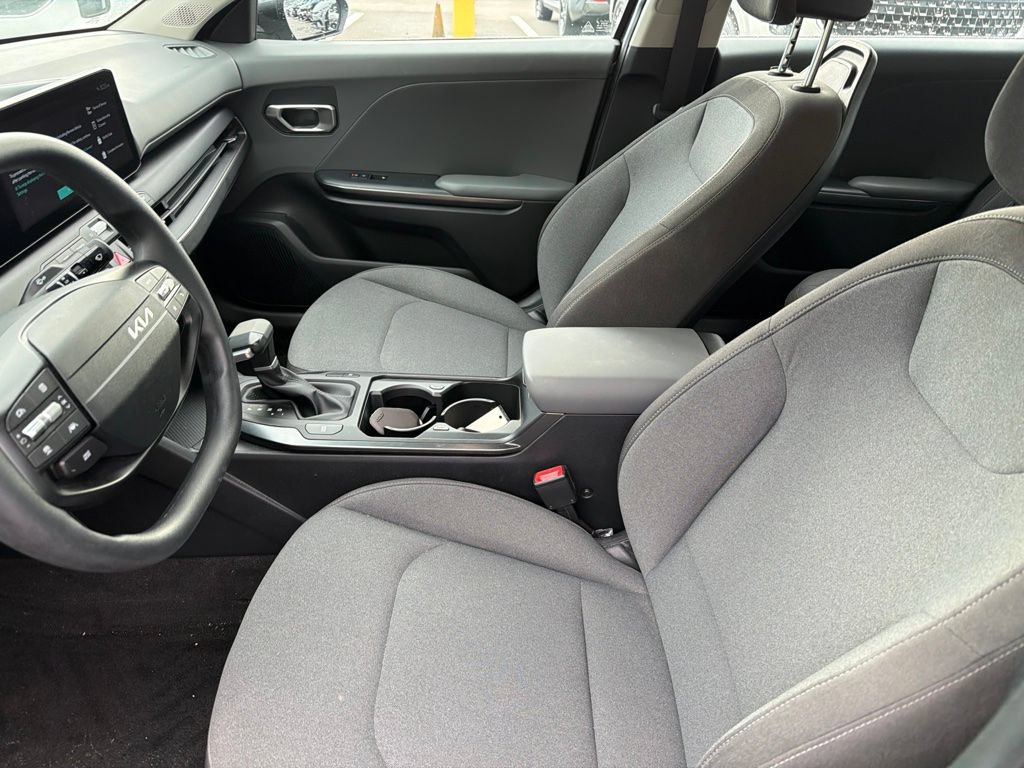 Certified 2025 Kia K4 FWD image 9