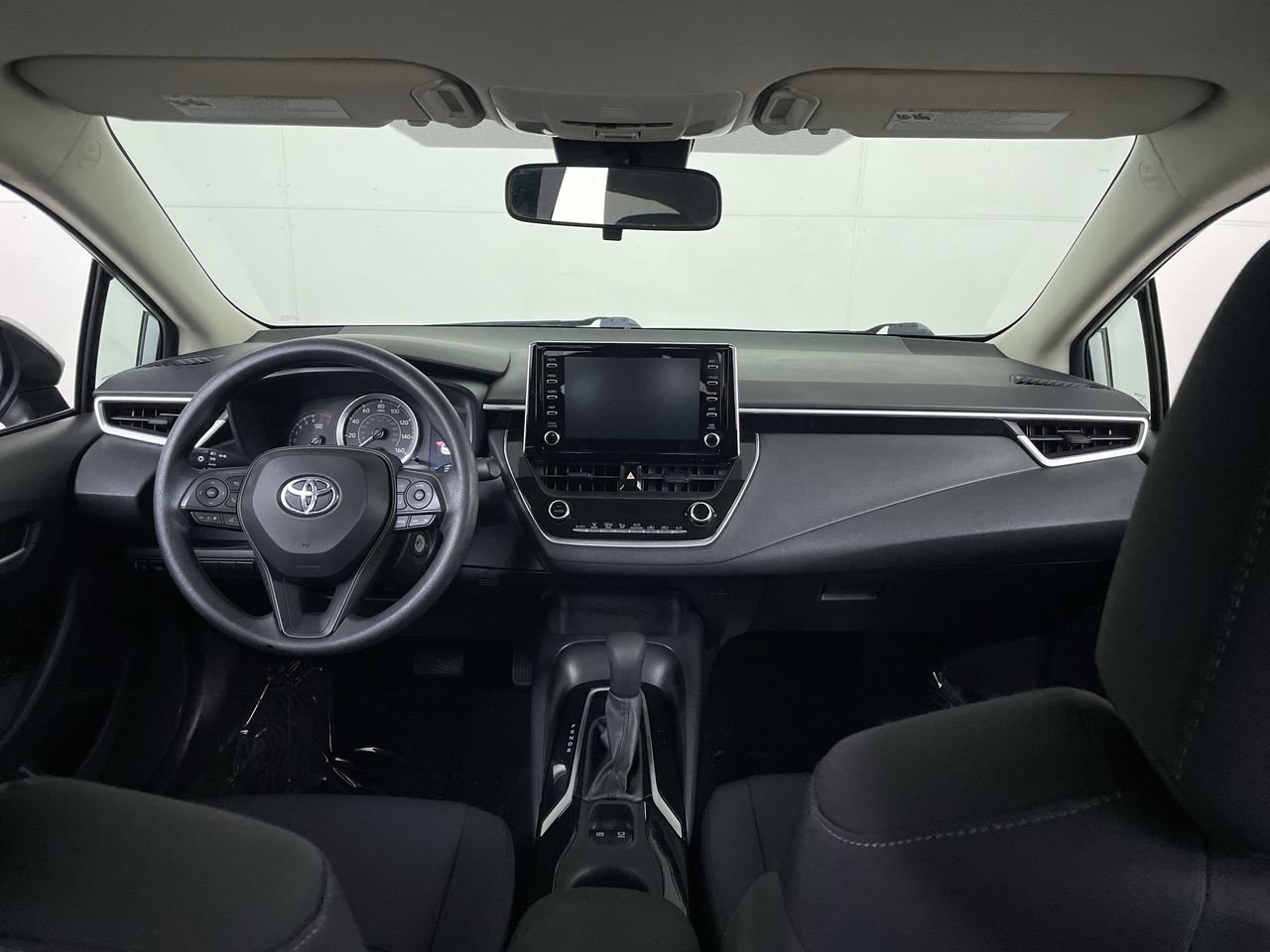 Used 2020 Toyota Corolla LE FWD image 26