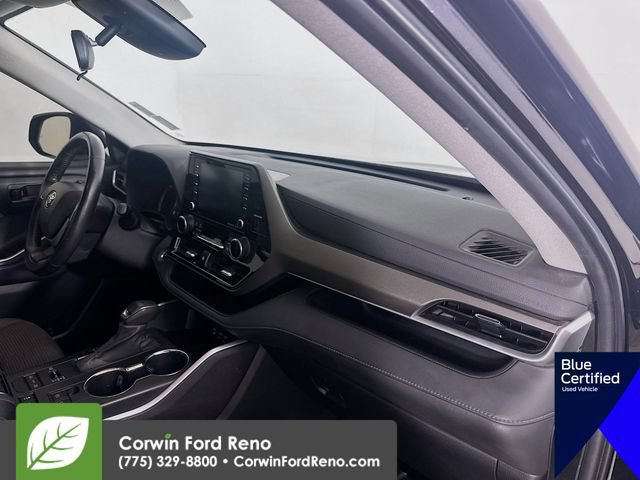 Used 2022 Toyota Highlander LE AWD/4WD image 30