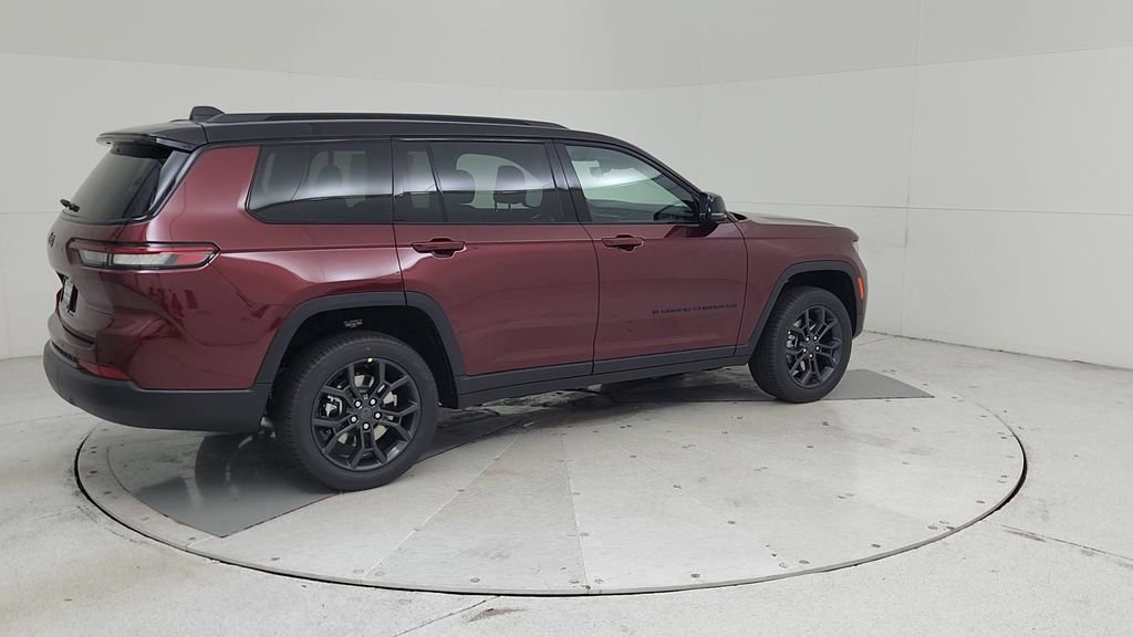 New 2025 Jeep Grand Cherokee L Limited image 15
