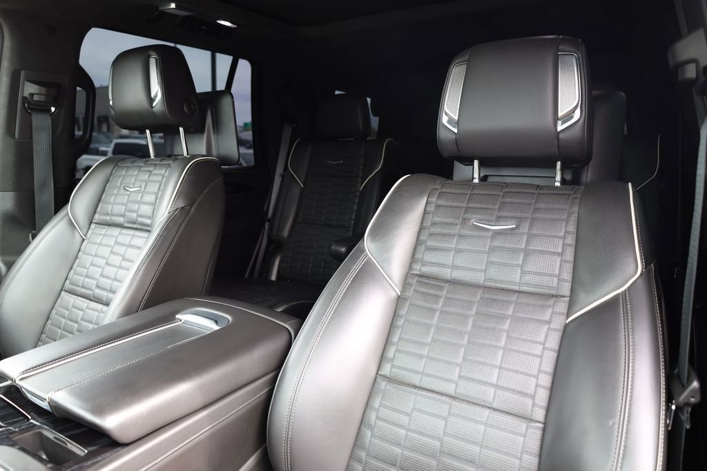 Used 2023 Cadillac Escalade V AWD/4WD image 16