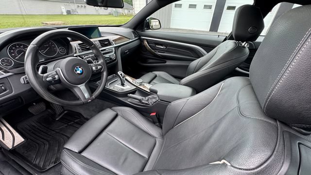 Used 2020 BMW 430i xDrive Coupe w/ M Sport Package AWD/4WD image 27