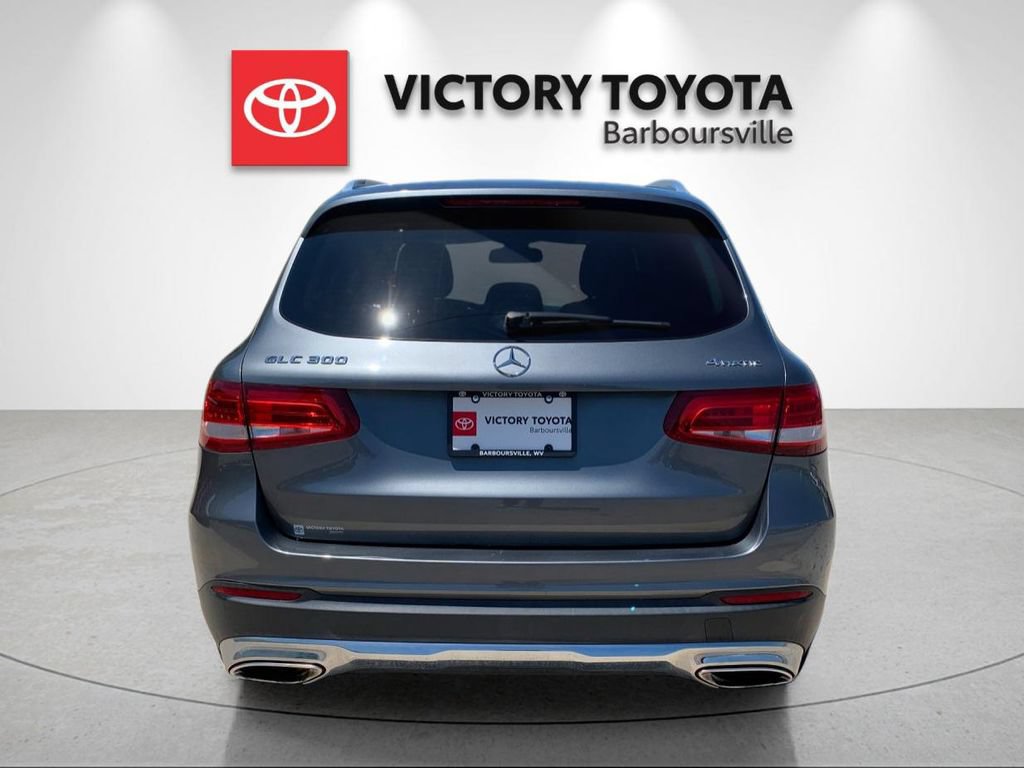 Used 2017 Mercedes-Benz GLC 300 4MATIC image 4