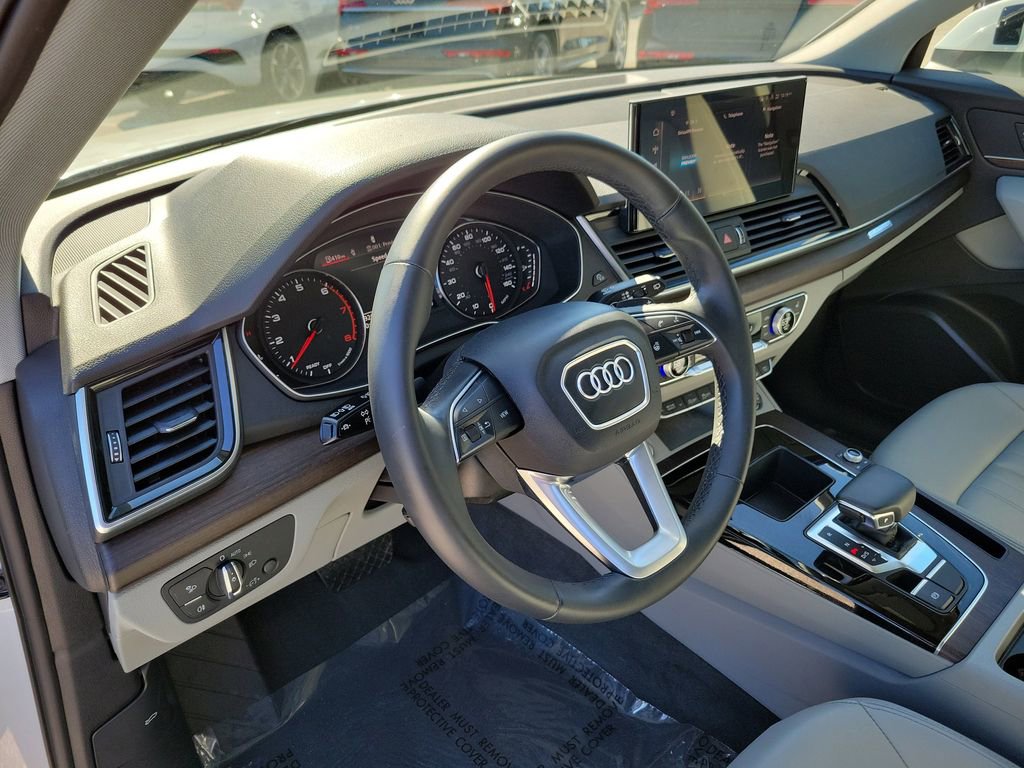 Certified 2023 Audi Q5 2.0T Premium w/ Convenience Package image 7