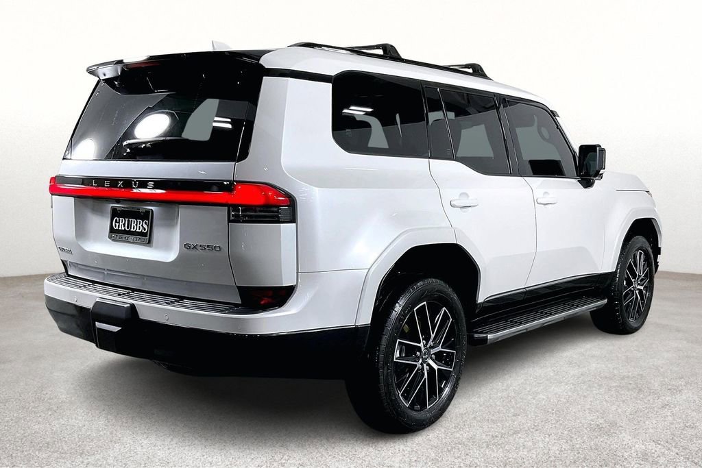 Used 2025 Lexus GX 550 image 2