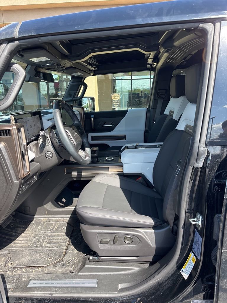 Used 2024 GMC Hummer EV 2X AWD/4WD image 10