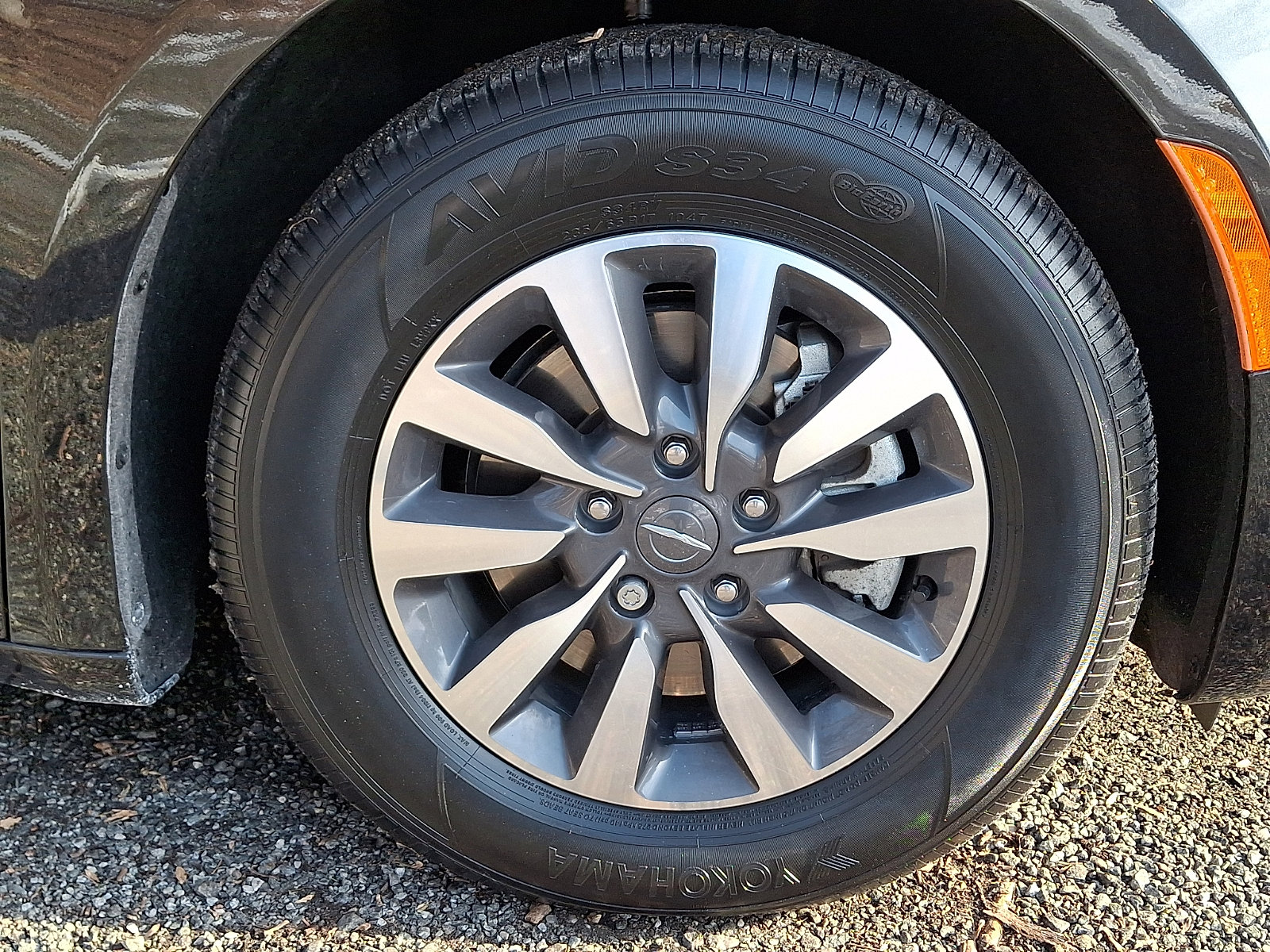 Certified 2023 Chrysler Pacifica Touring-L image 8