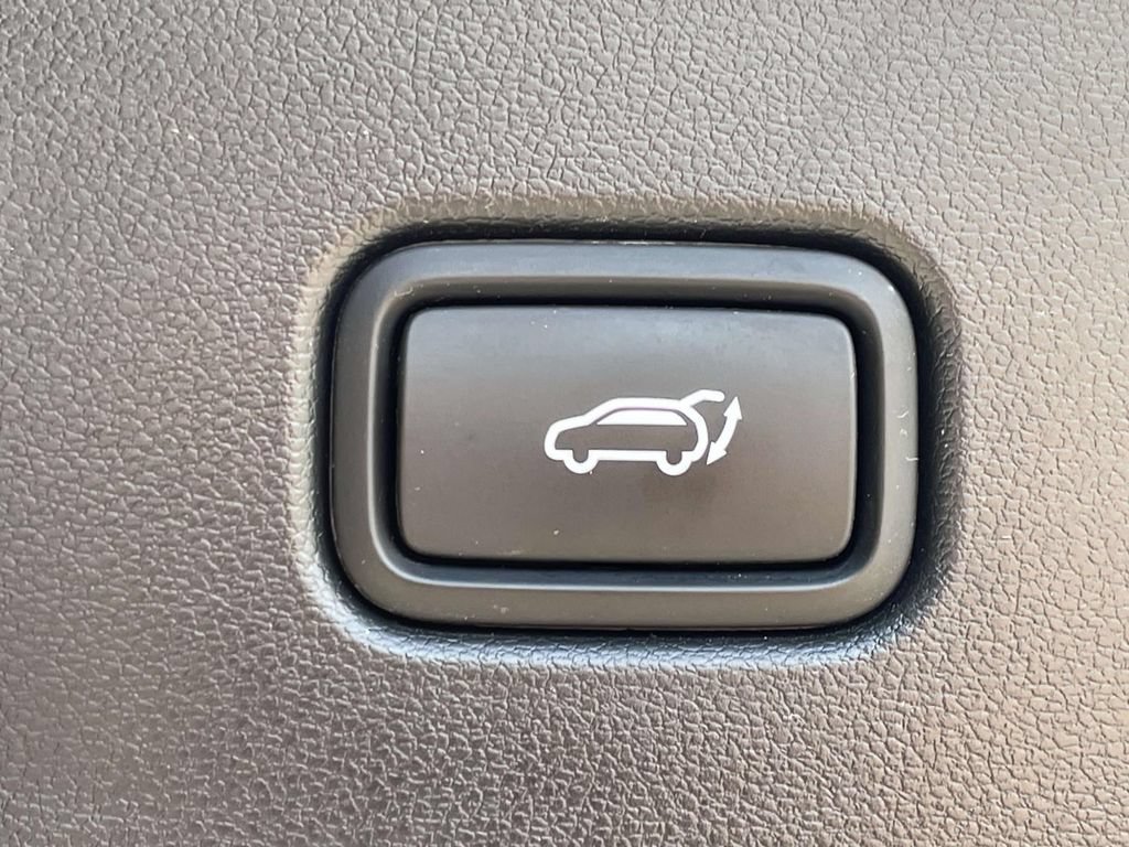 Certified 2023 Hyundai Tucson SEL w/ Convenience Package FWD image 9