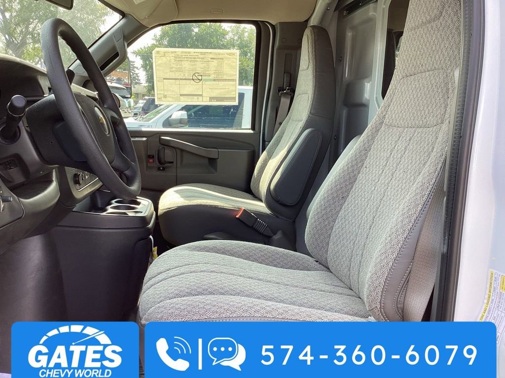 New 2025 Chevrolet Express 3500 Work Van w/ Power Convenience Package image 5