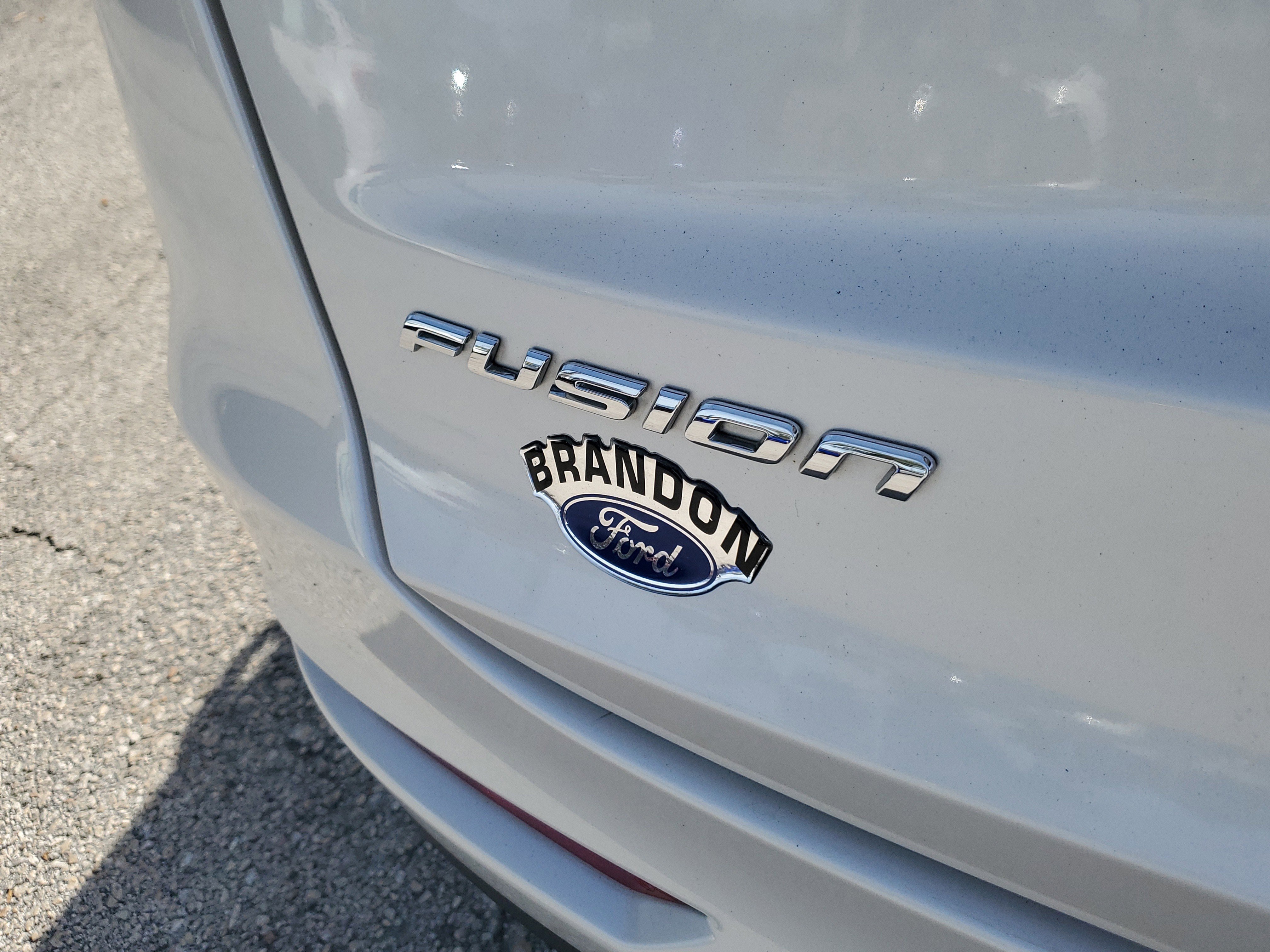 Used 2019 Ford Fusion SE w/ Equipment Group 151A image 10