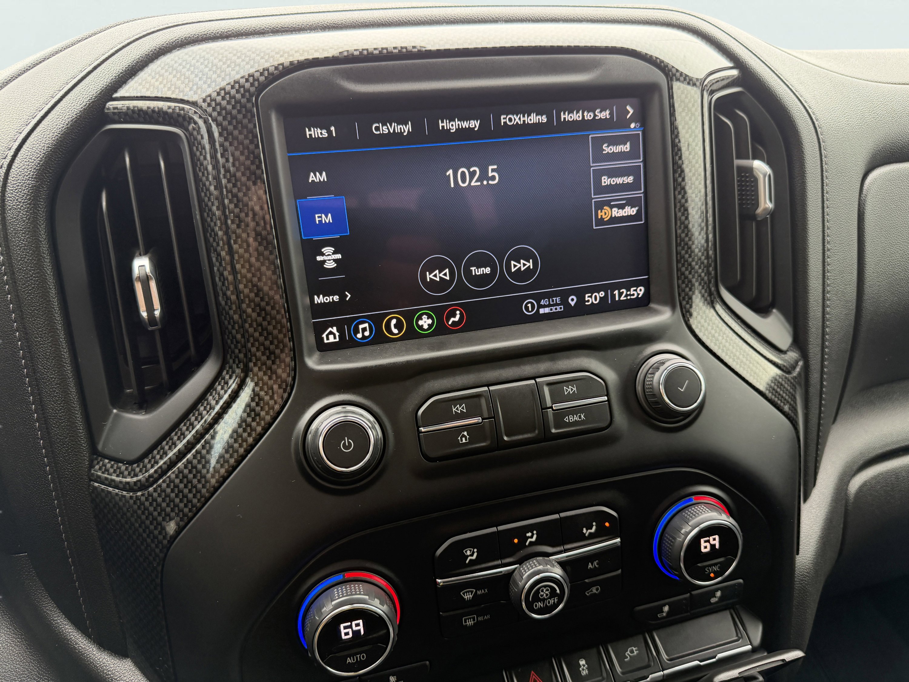 Used 2021 Chevrolet Silverado 1500 RST w/ Convenience Package II AWD/4WD image 20