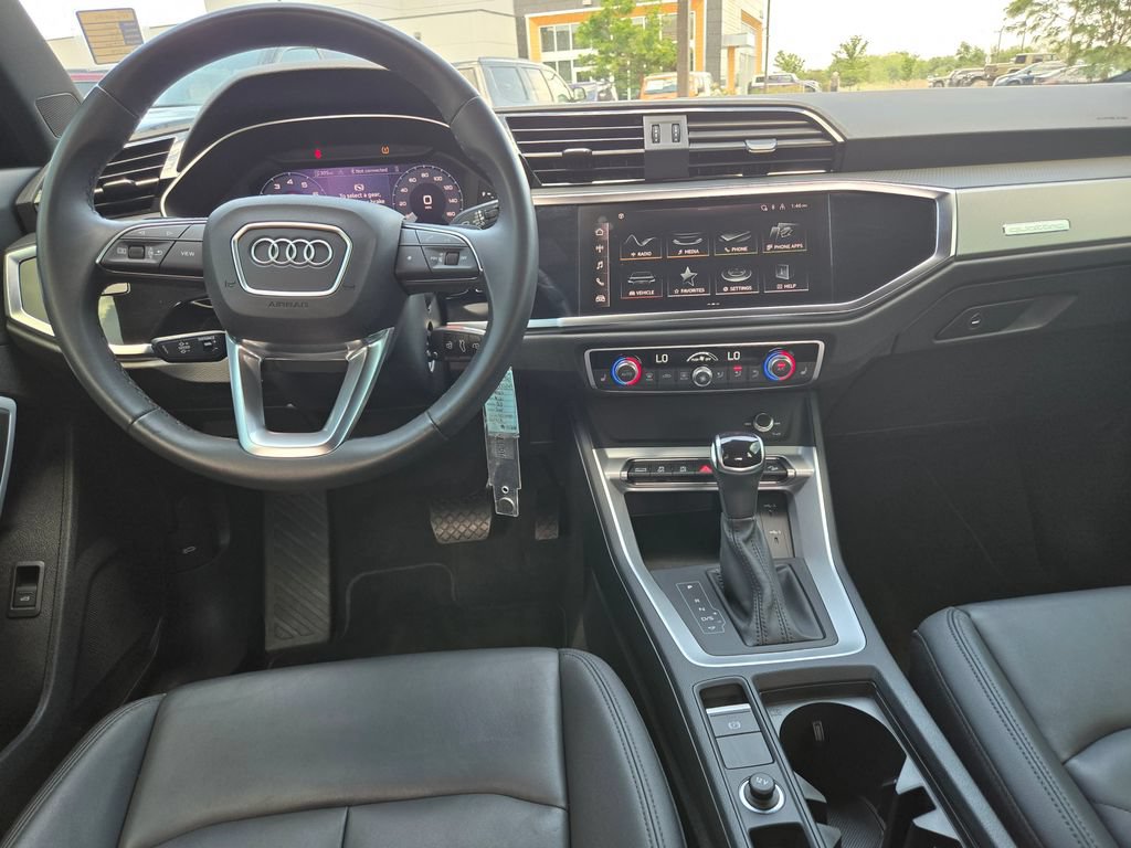 Used 2025 Audi Q3 2.0T Premium AWD/4WD image 25