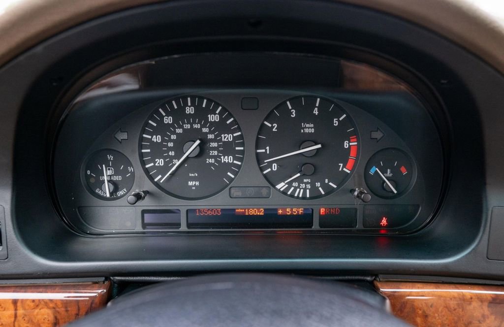 Used 2001 BMW 540i Sedan RWD image 15