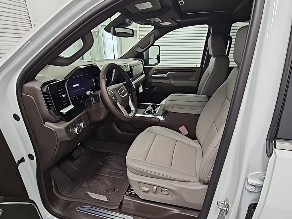 New 2025 GMC Sierra 2500 SLT image 10