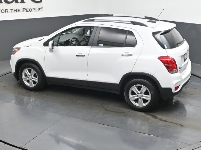 Used 2017 Chevrolet Trax LT w/ LT Convenience Package FWD image 47